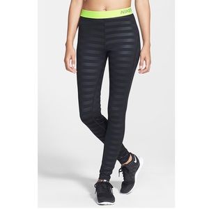 Nike Pro Hyperwarm Black Leggings- Sz S